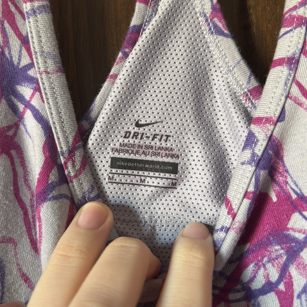 Nike Tanktop - Picture 4 of 5